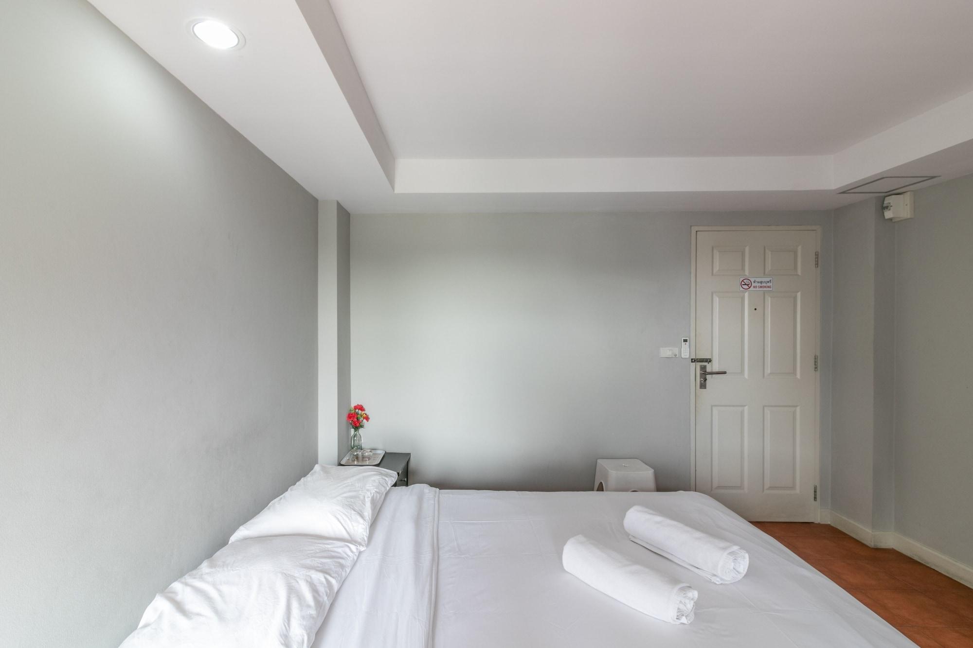 Resortel Lat Phrao 91 Банкок Екстериор снимка