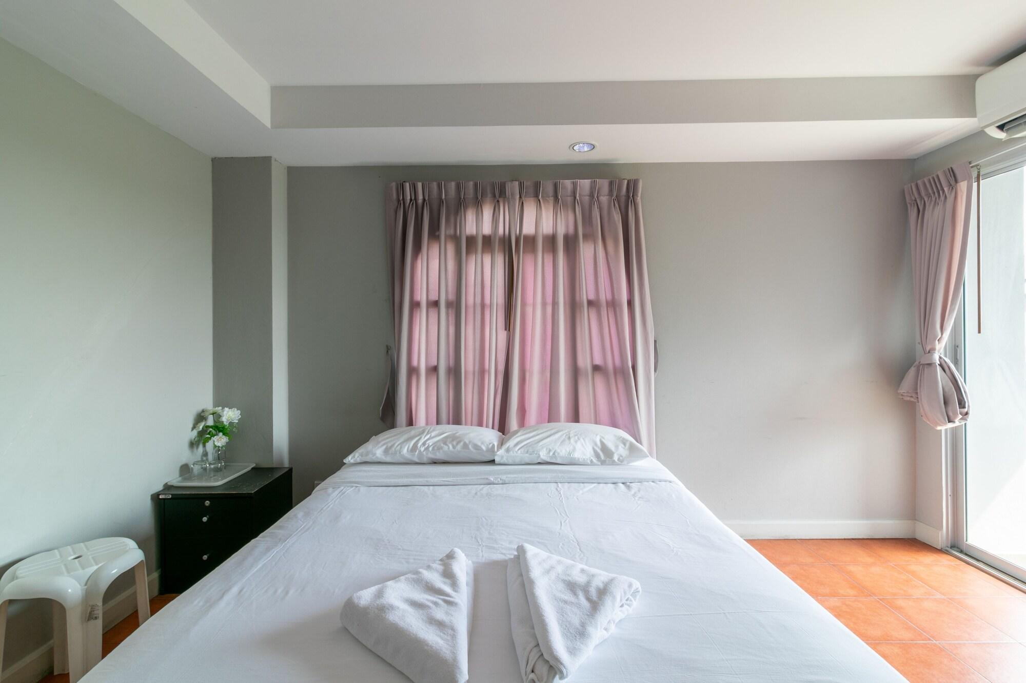 Resortel Lat Phrao 91 Банкок Екстериор снимка