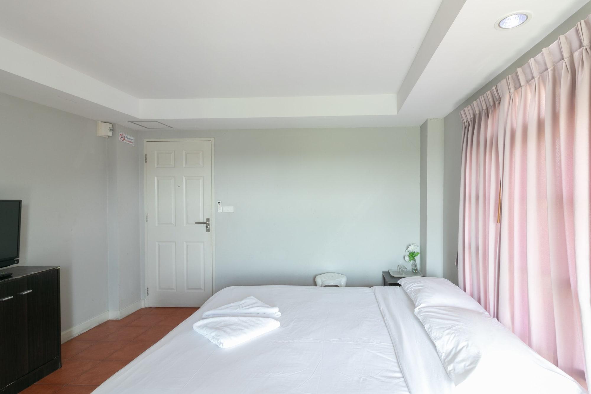 Resortel Lat Phrao 91 Банкок Екстериор снимка